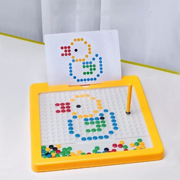 Tableau magnétique avec motifs (3 ans+)